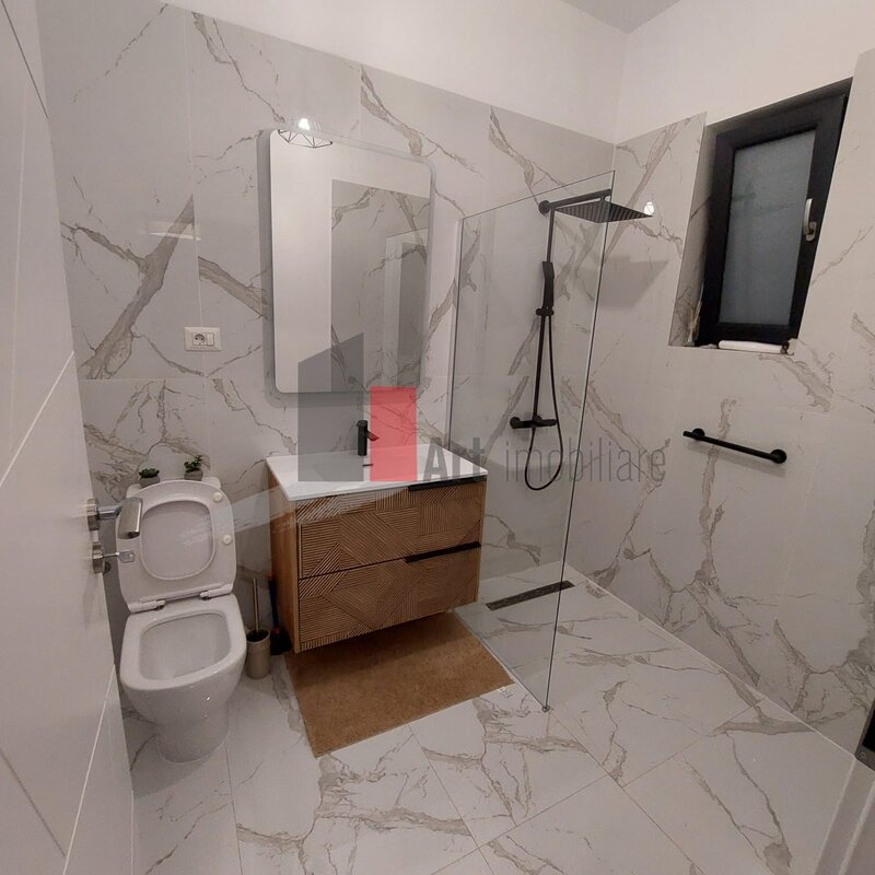 Domnesti Vanzare casa individuala, 4 camere, toate utilitatile, teren 400 mp